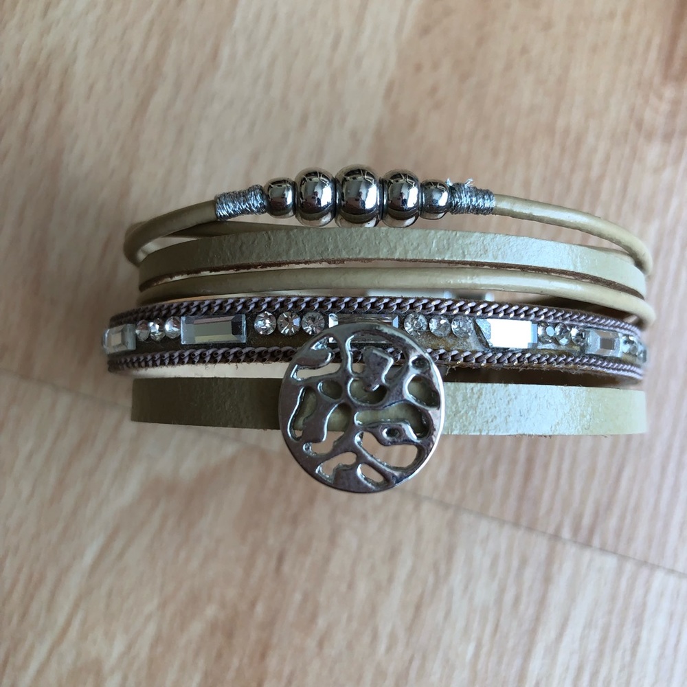 Bracelet - Picture 4 of 9